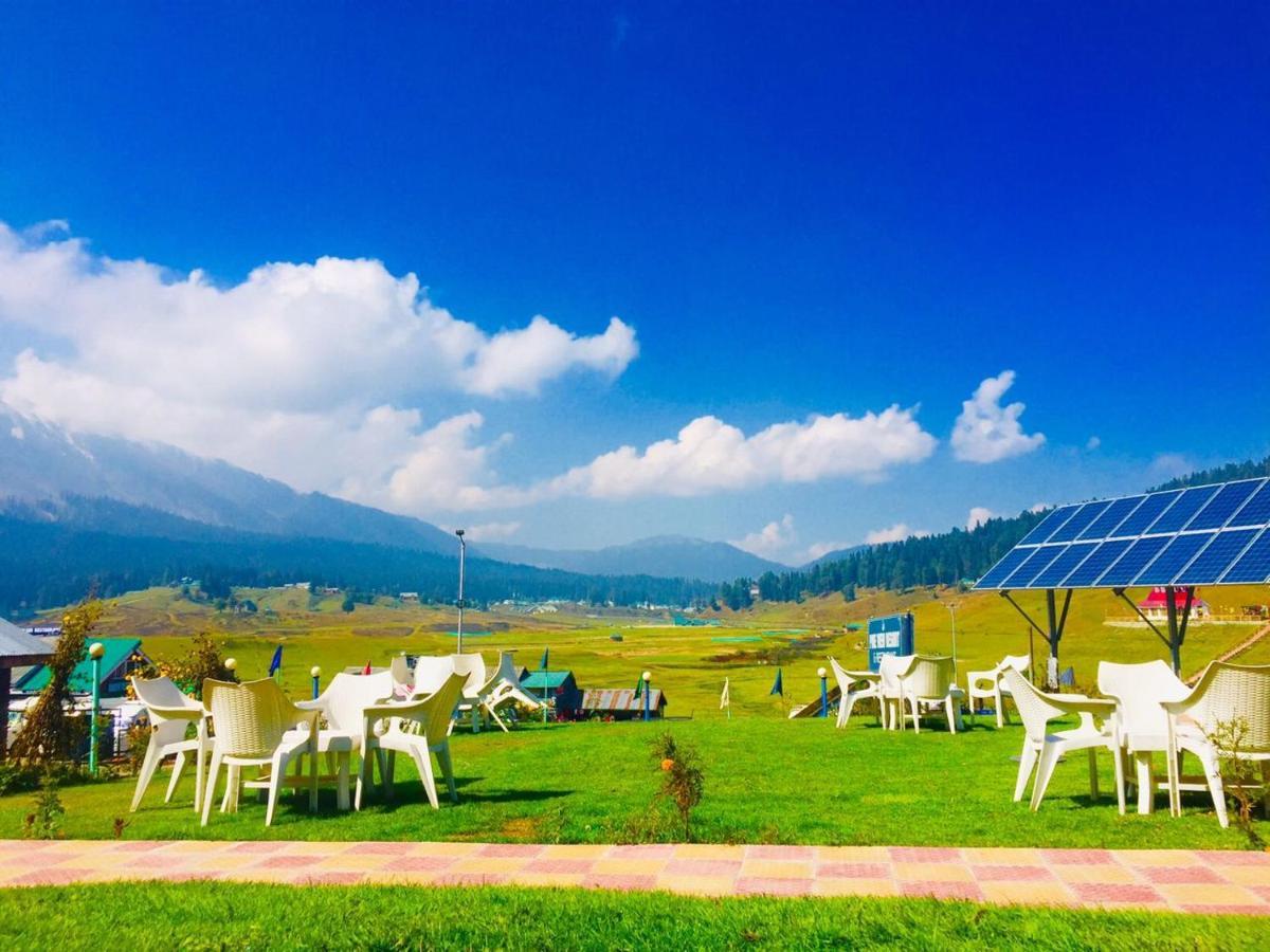 Pine View Resort Gulmarg Exteriér fotografie